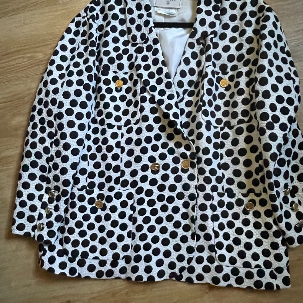 Chanel Black & White Suite  with a few small issues  - snap at top needs to be s